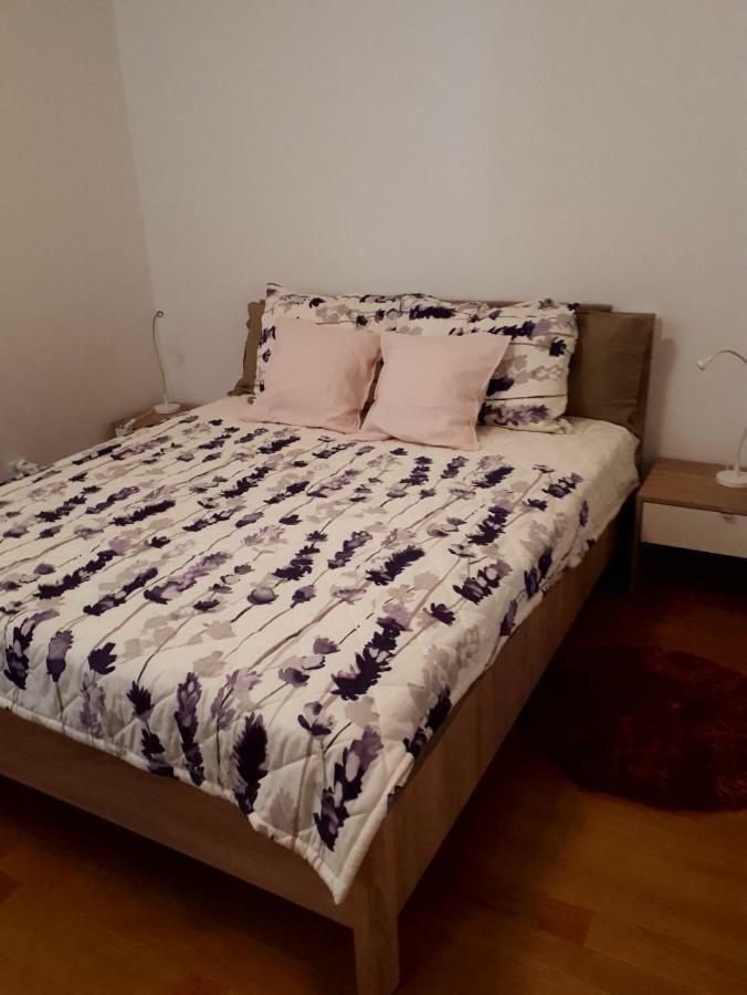 D&M Apartman 1 Selce Eksteriør billede